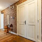 Gorgeous Cozy Central Bright 1Bd Pad! #350