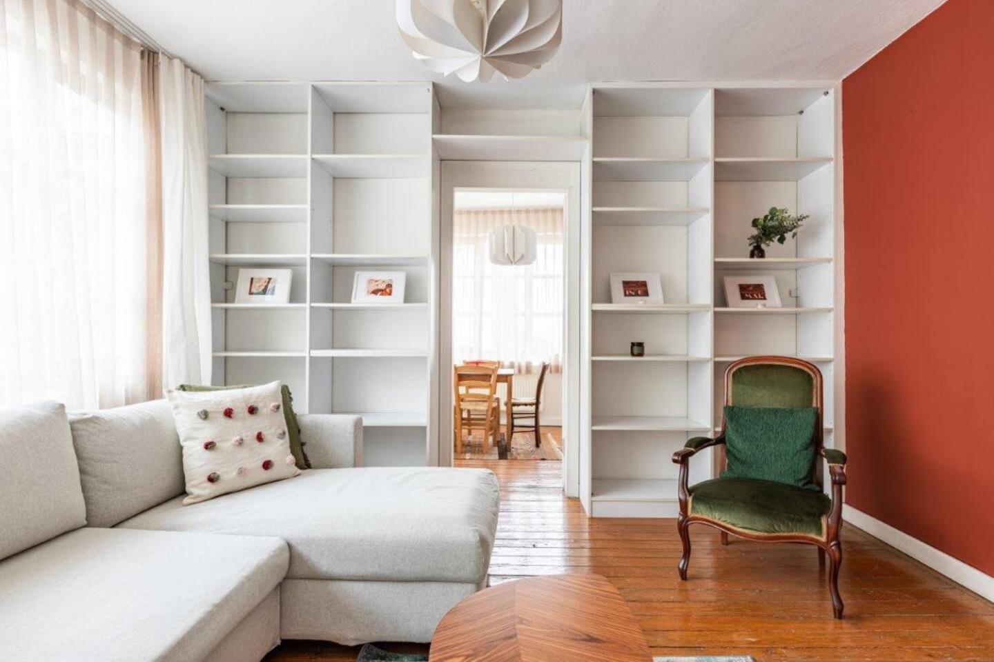 Gorgeous Cozy Bright 1bd Pad! #350 İstanbul
