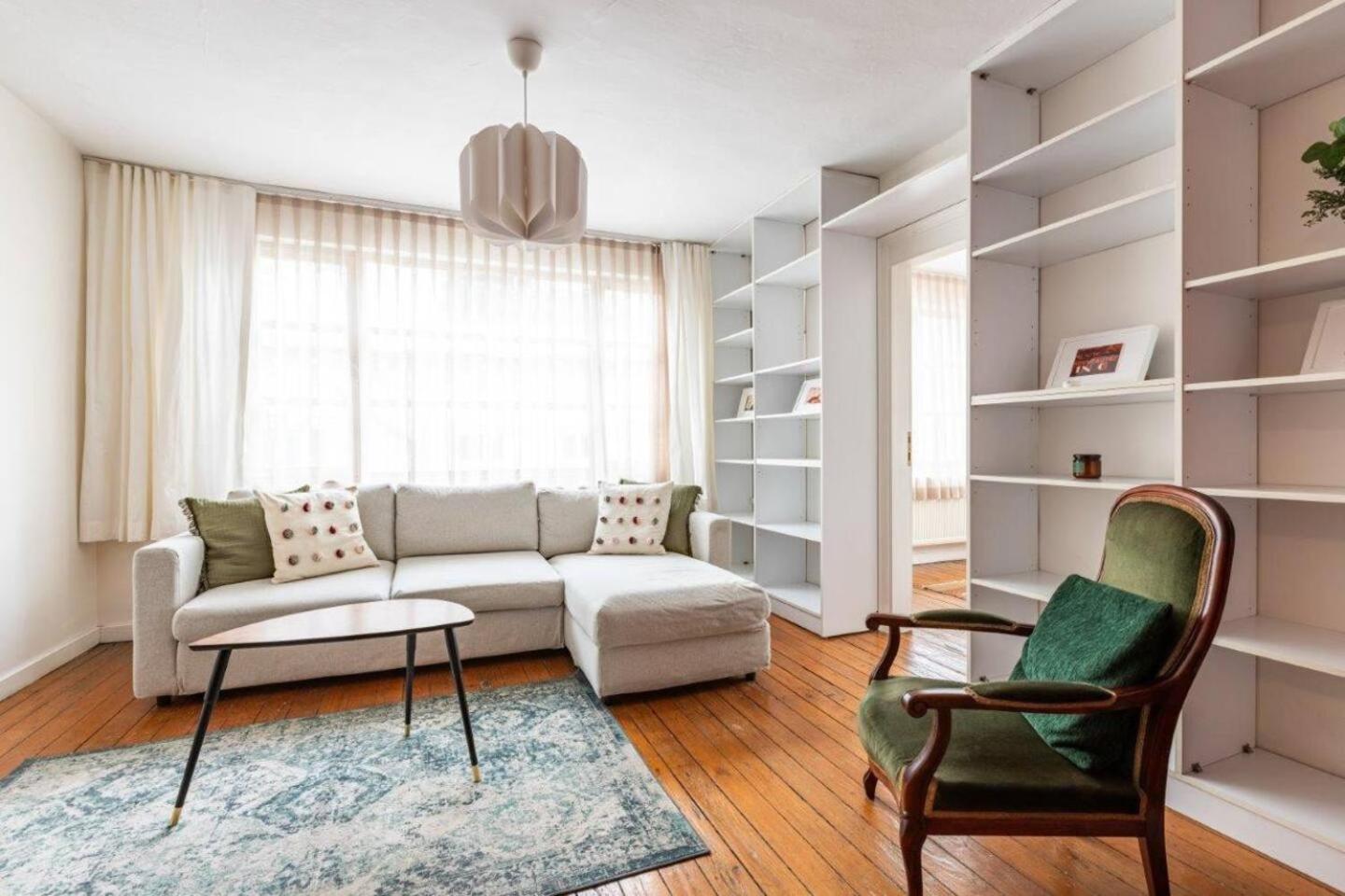 Gorgeous Cozy Bright 1bd Pad! #350 Daire